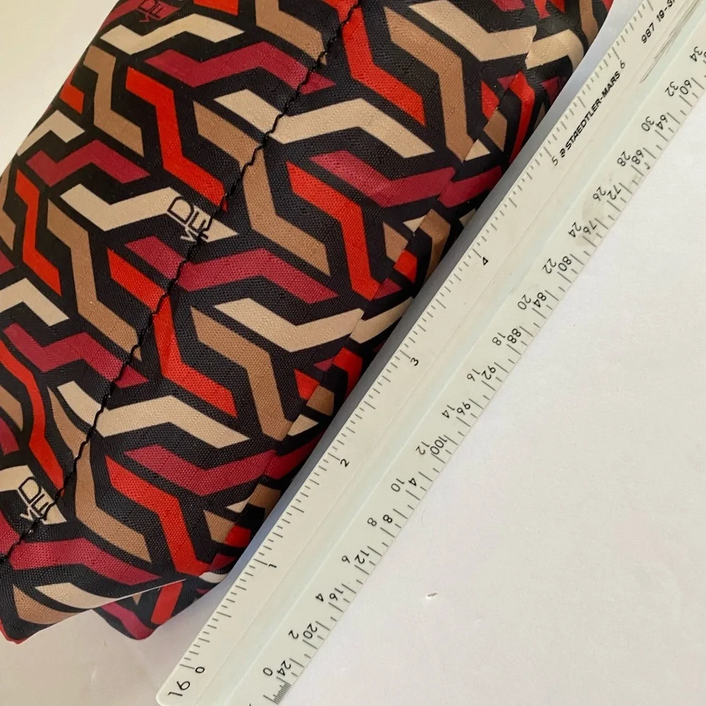 Limited Edition LeSportsac x Diane Von Furstenberg Cosmetic/Accessory Bag